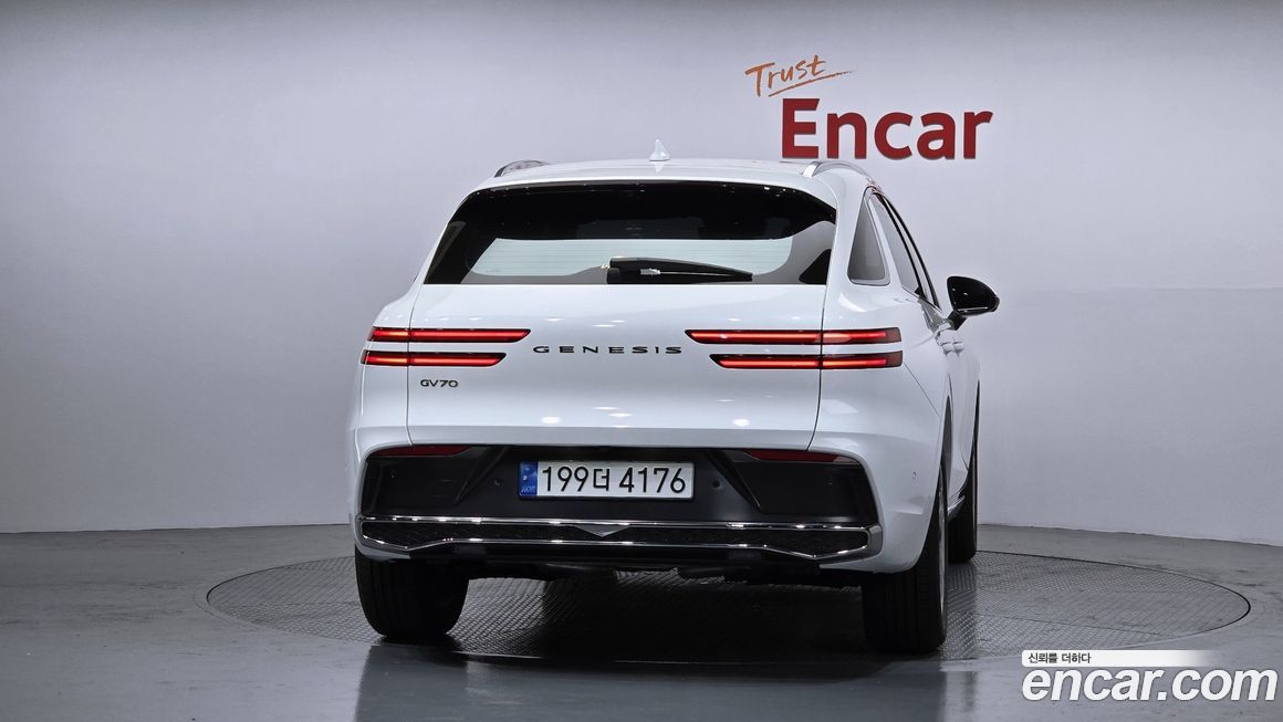 Genesis GV70 2.5T Gasoline 2WD, 2025