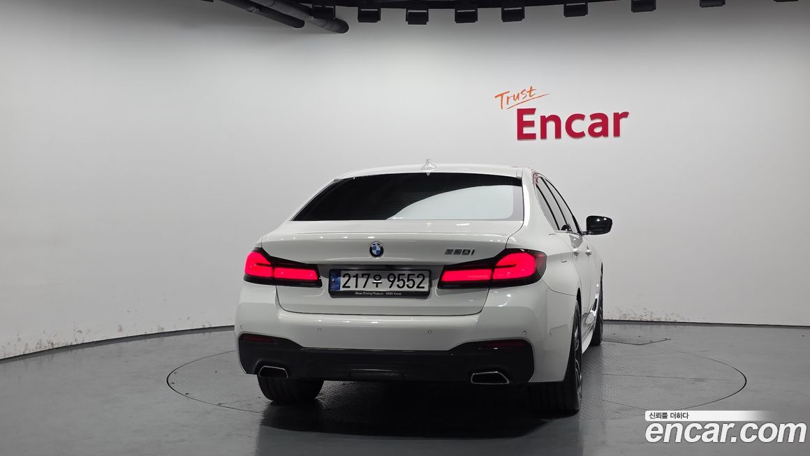 BMW 5-Series 520i M Sport, 2022