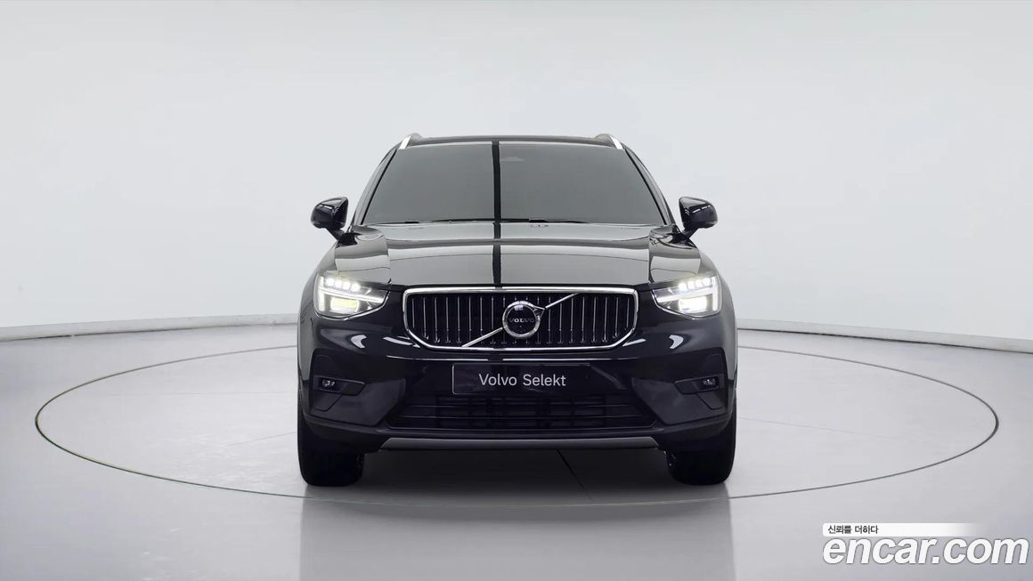 Volvo XC40 B4 Ultimate Bright, 2024