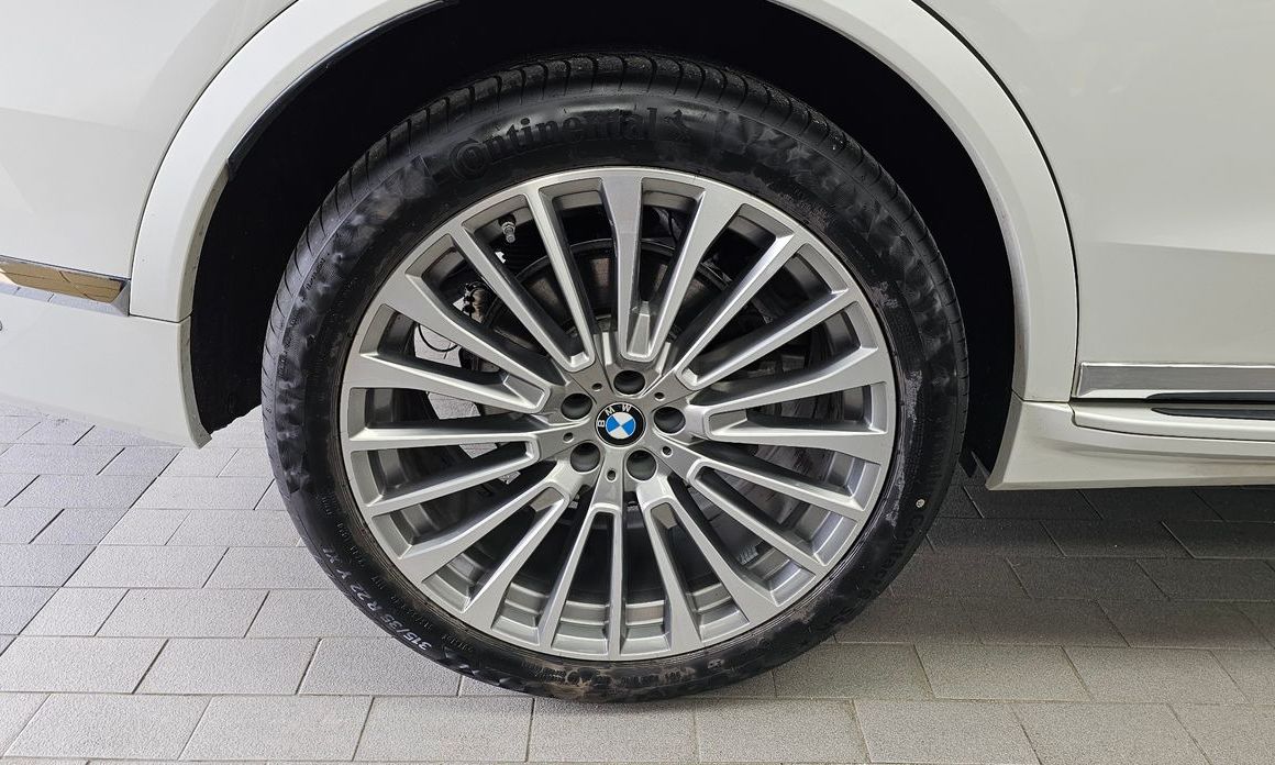 BMW X7 xDrive 40i Design Pure Excellence 7-Seater, 2024