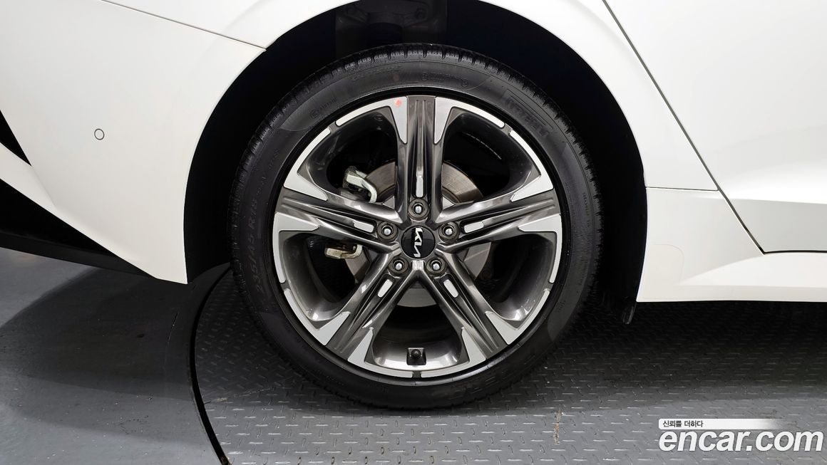 Kia K5 2.0, 2023
