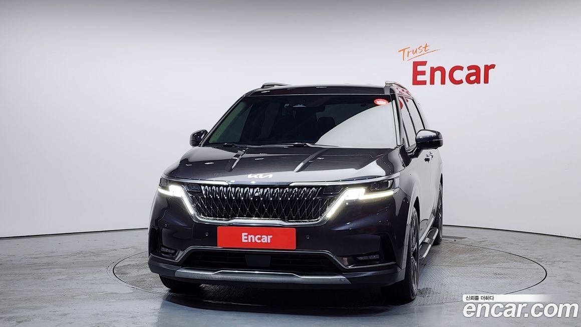 Kia Carnival 9-Seater Signature, 2023