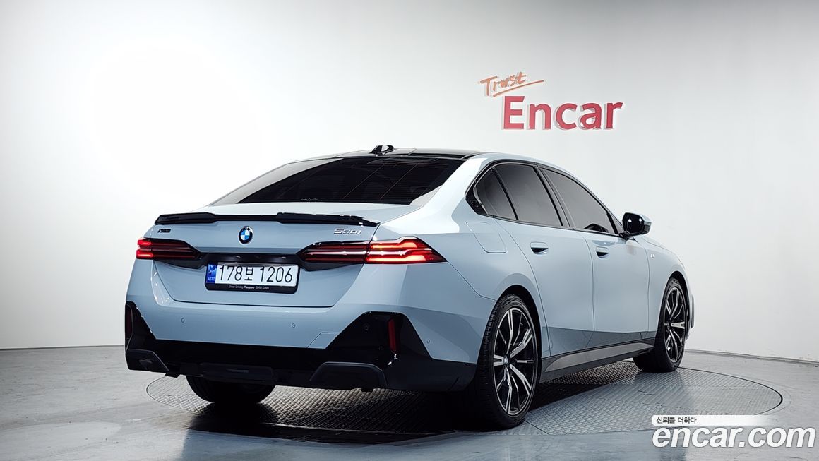 BMW 5-Series 530i xDrive M Sport, 2024