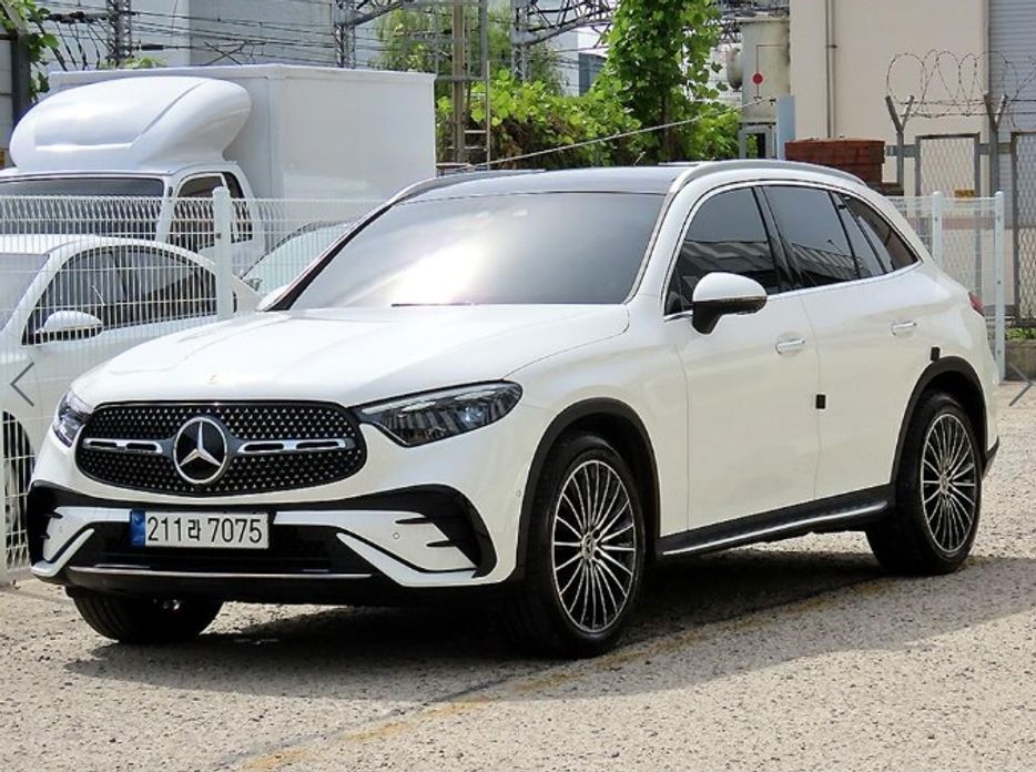 Mercedes-Benz GLC-Class GLC300 4MATIC AMG Line, 2024
