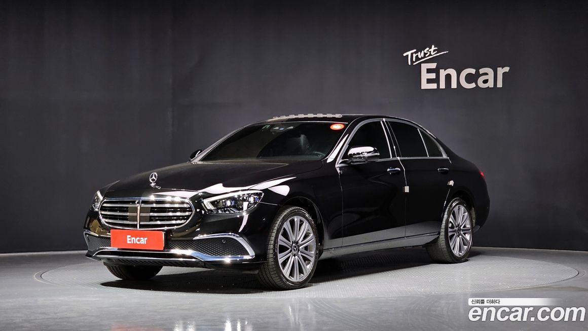 Mercedes-Benz E-Class E350 4MATIC Exclusive, 2023