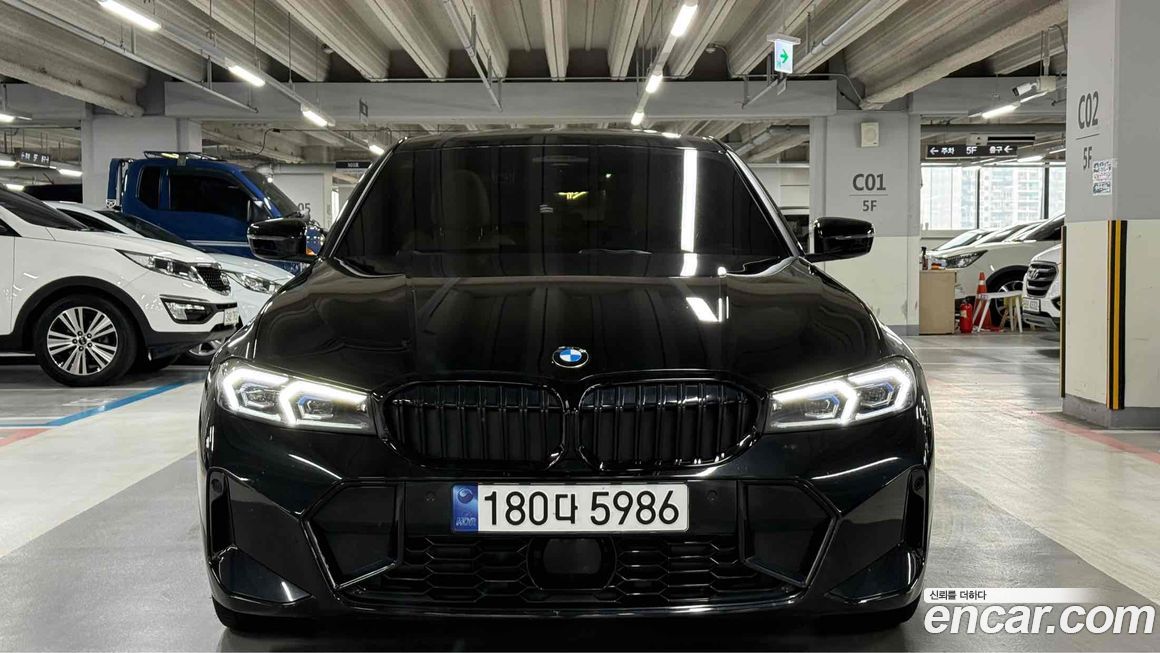 BMW 3-Series 320i M Sport, 2024