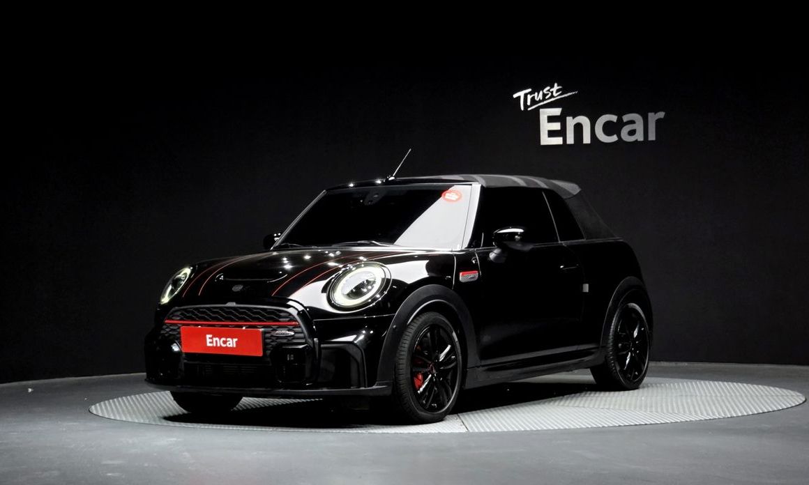 Mini Cooper Convertible JCW, 2022