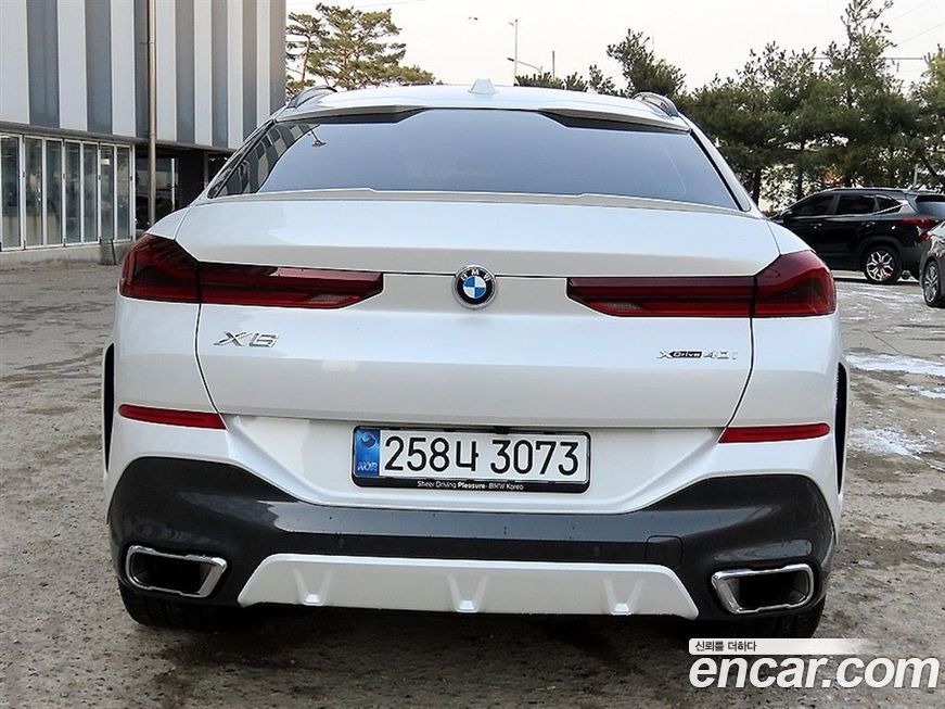 BMW X6 xDrive40i M Sport, 2025