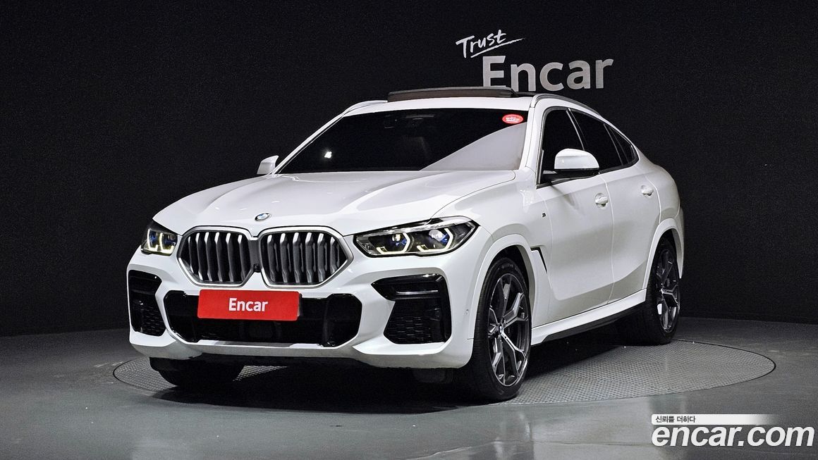 BMW X6 xDrive40i M Sport, 2022