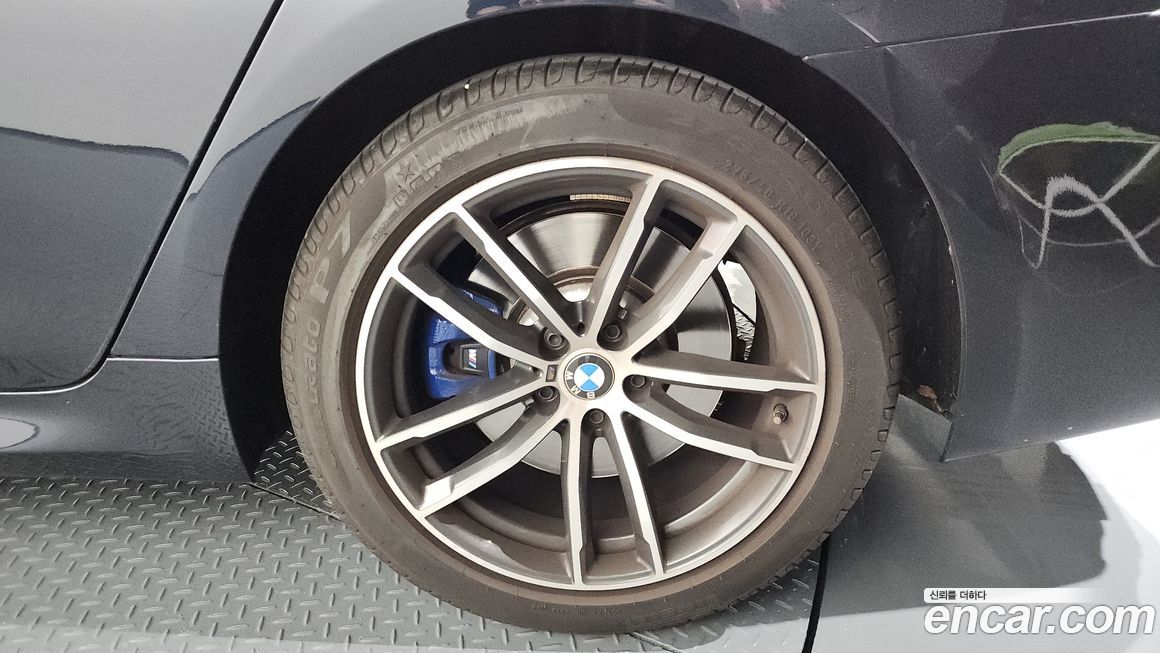 BMW 5-Series 520i M Sport, 2023