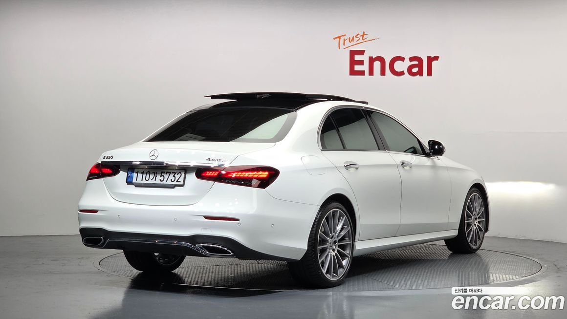 Mercedes-Benz E-Class E350 4MATIC AMG Line, 2022