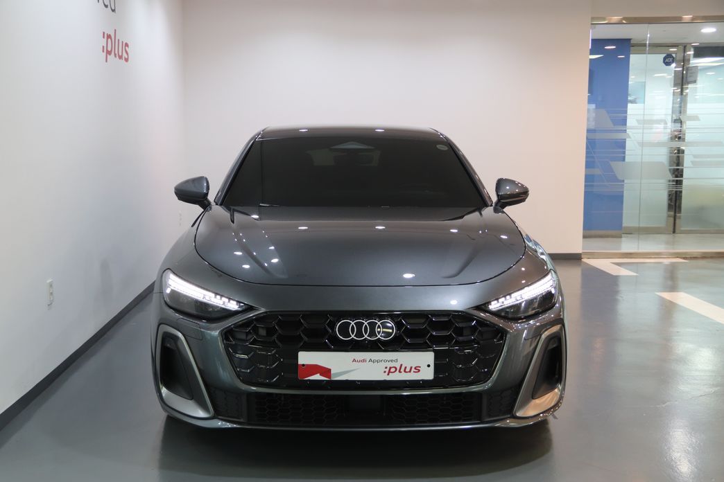 Audi A5 40 TFSI Quattro S Line, 2025
