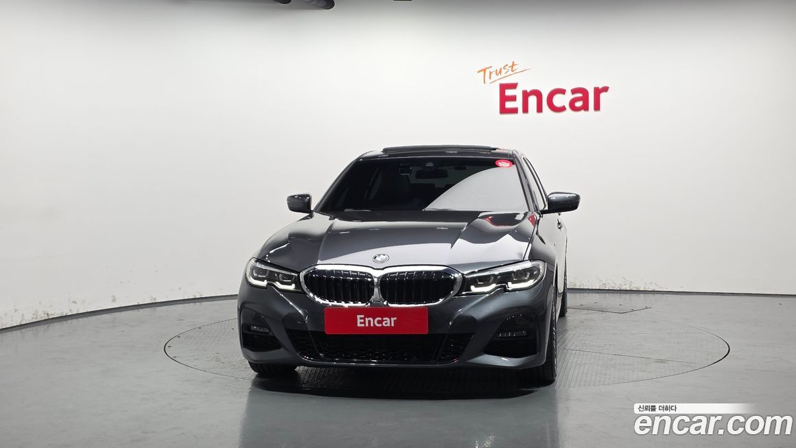 BMW 3-Series 320i M Sport, 2022