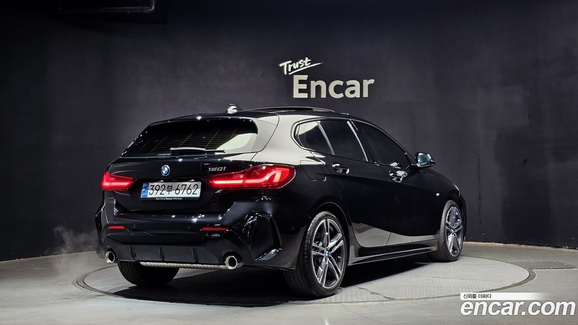 BMW 1-Series 120i M Sports, 2024