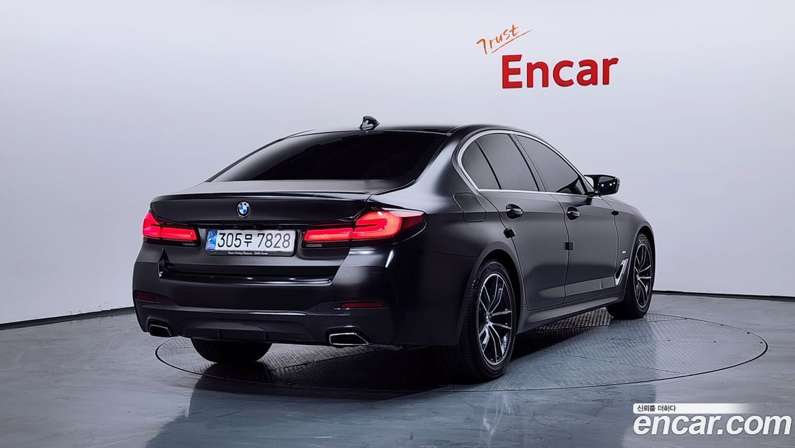 BMW 5-Series 520i M Sport, 2022