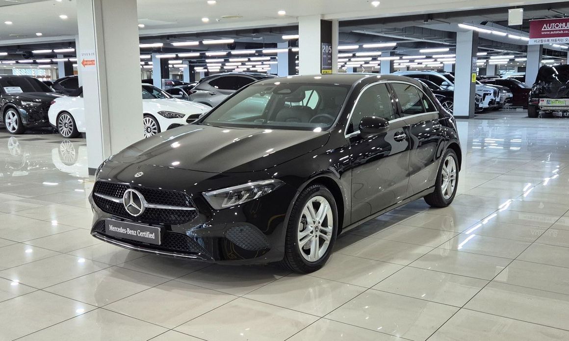 Mercedes-Benz A-Class A220 Hatchback, 2024