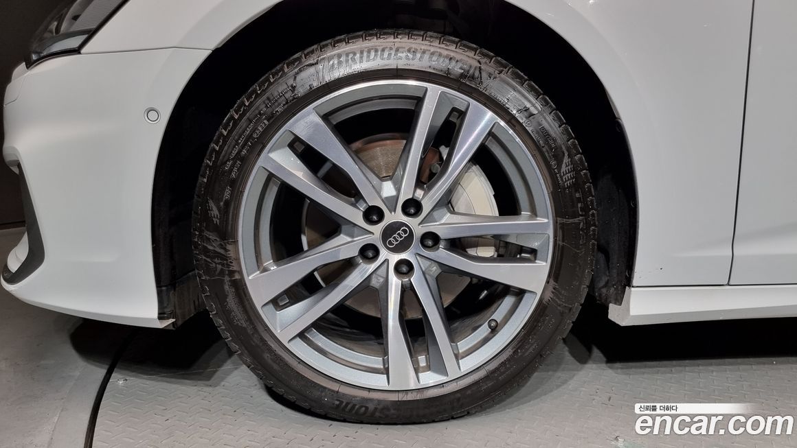 Audi A6 45 TFSI Premium, 2023