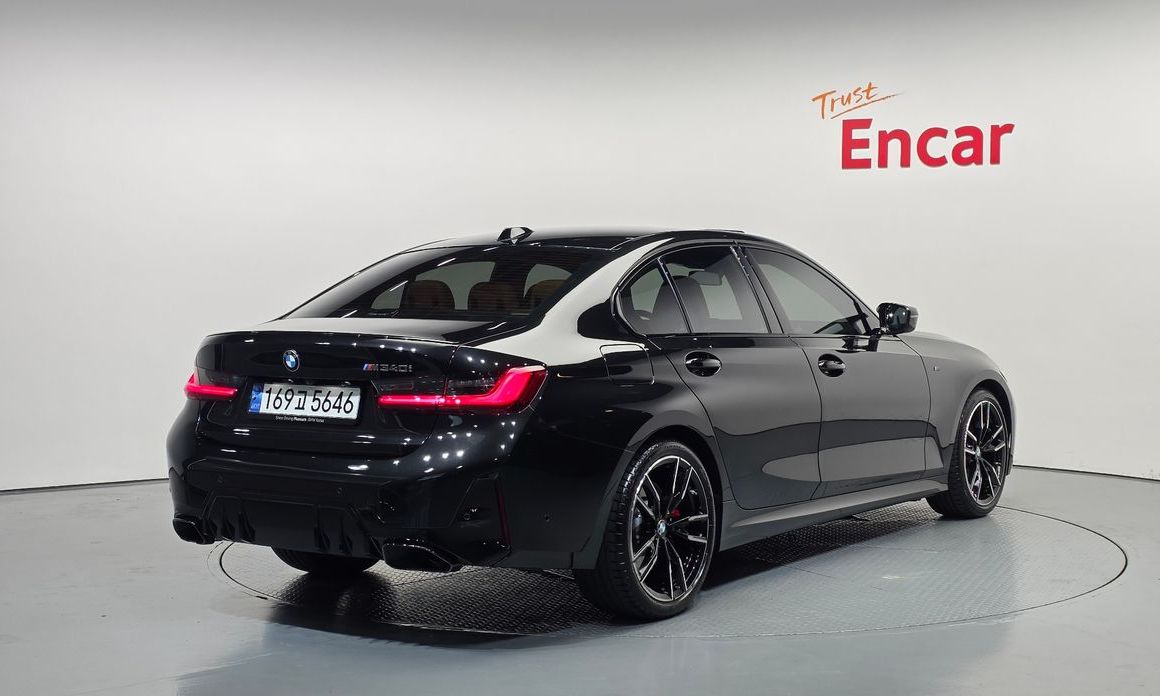 BMW 3-Series M340i Pro, 2024