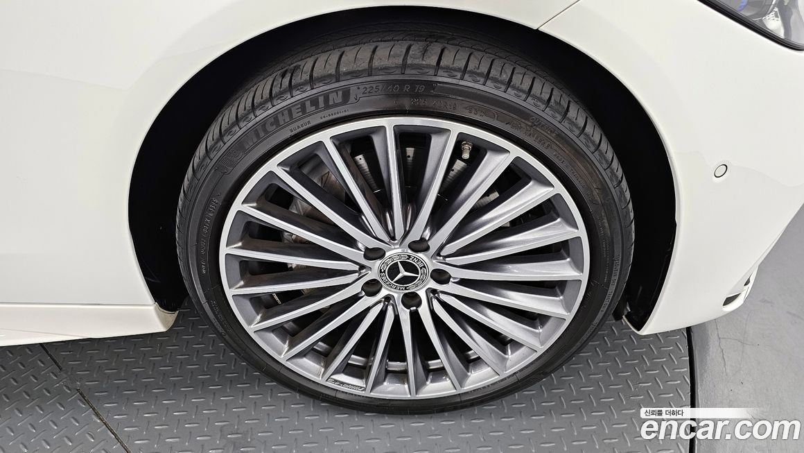 Mercedes-Benz C-Class C300 AMG Line, 2022