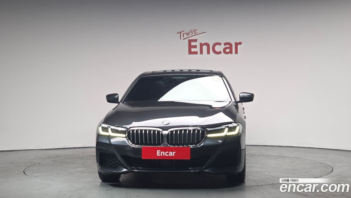 BMW 5-Series 530i xDrive M Sport Package, 2022