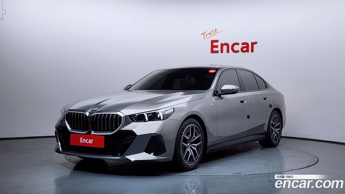 BMW 5-Series 523d M Sport, 2025