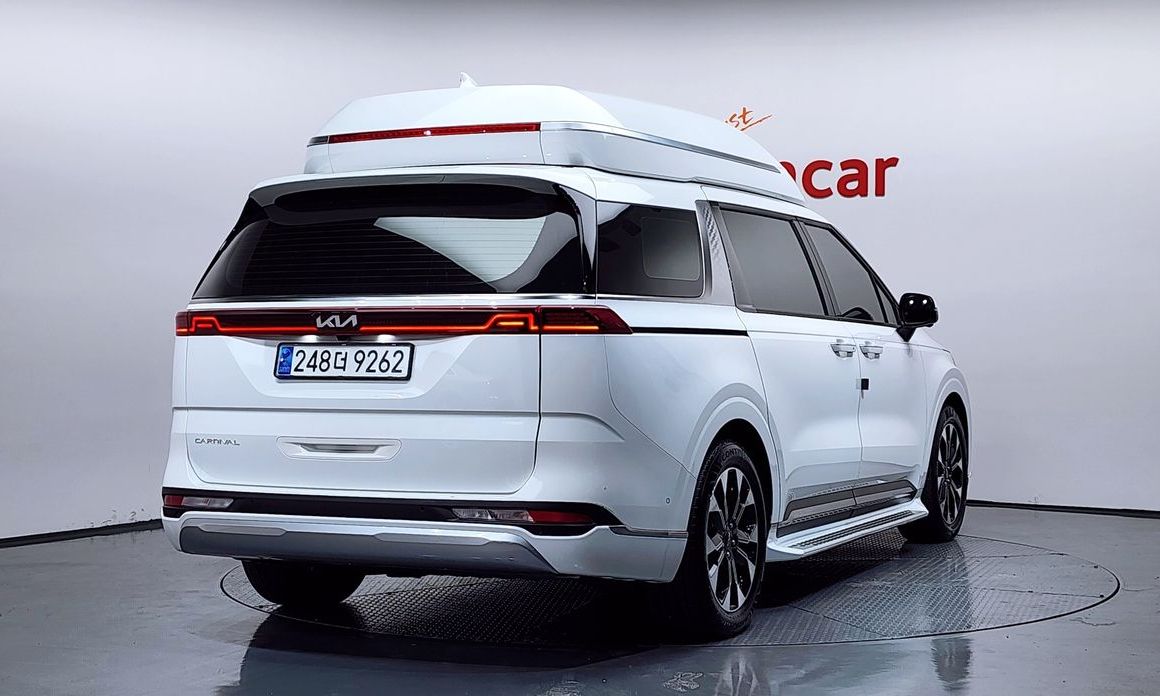 Kia Carnival 9-Seater Hi-Limousine, 2022