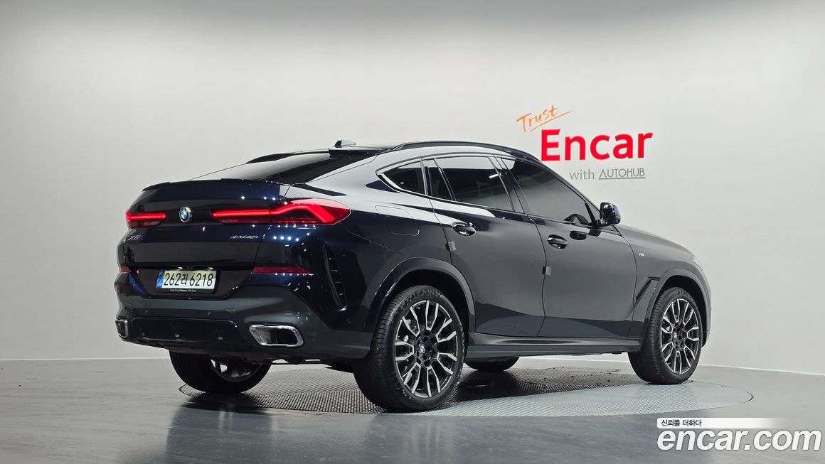 BMW X6 xDrive40i M Sport, 2025