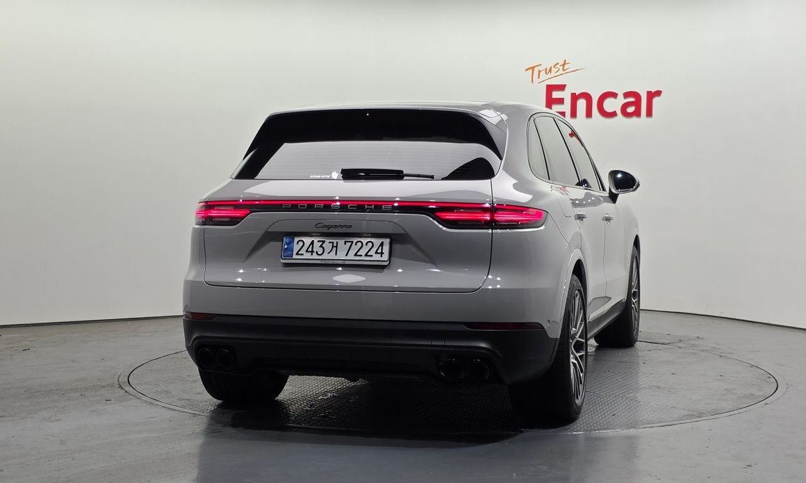 Porsche Cayenne 3.0 PLATINUM EDITION, 2023
