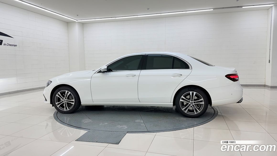 Mercedes-Benz E-Class E350 4MATIC Avantgarde, 2022