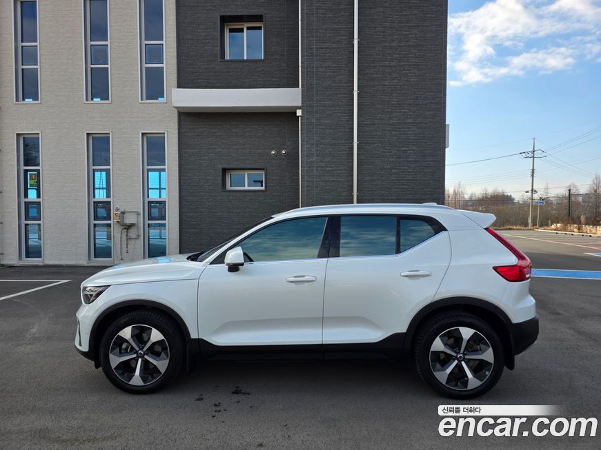 Volvo XC40 B4 Ultimate Bright, 2023