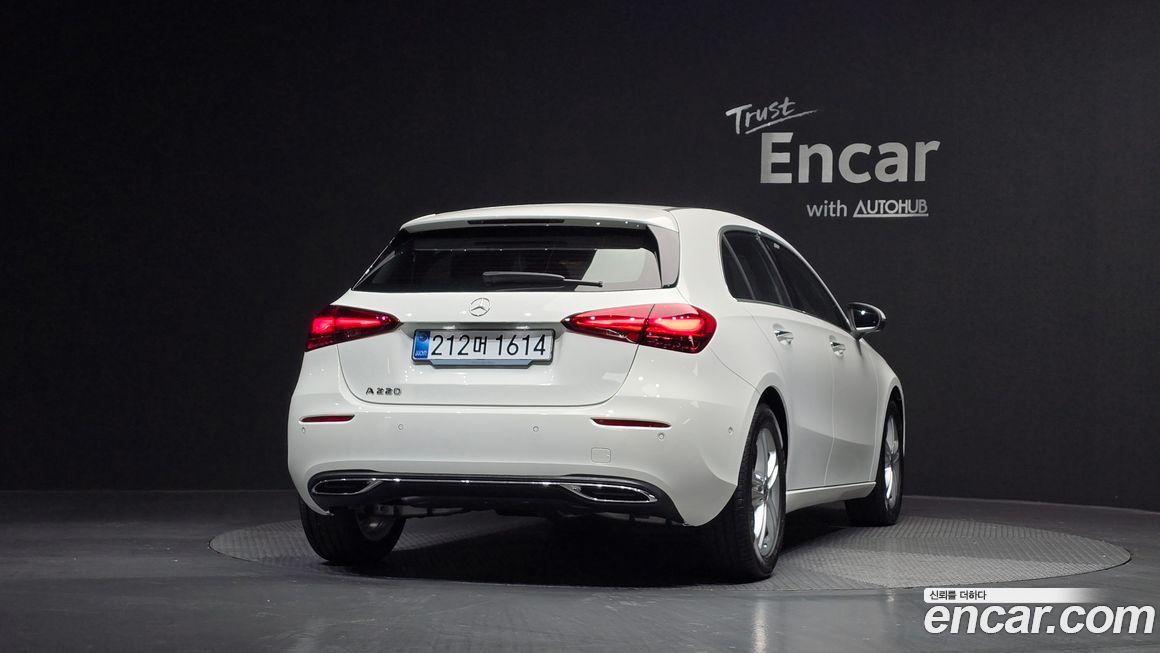 Mercedes-Benz A-Class A220 Hatchback, 2025