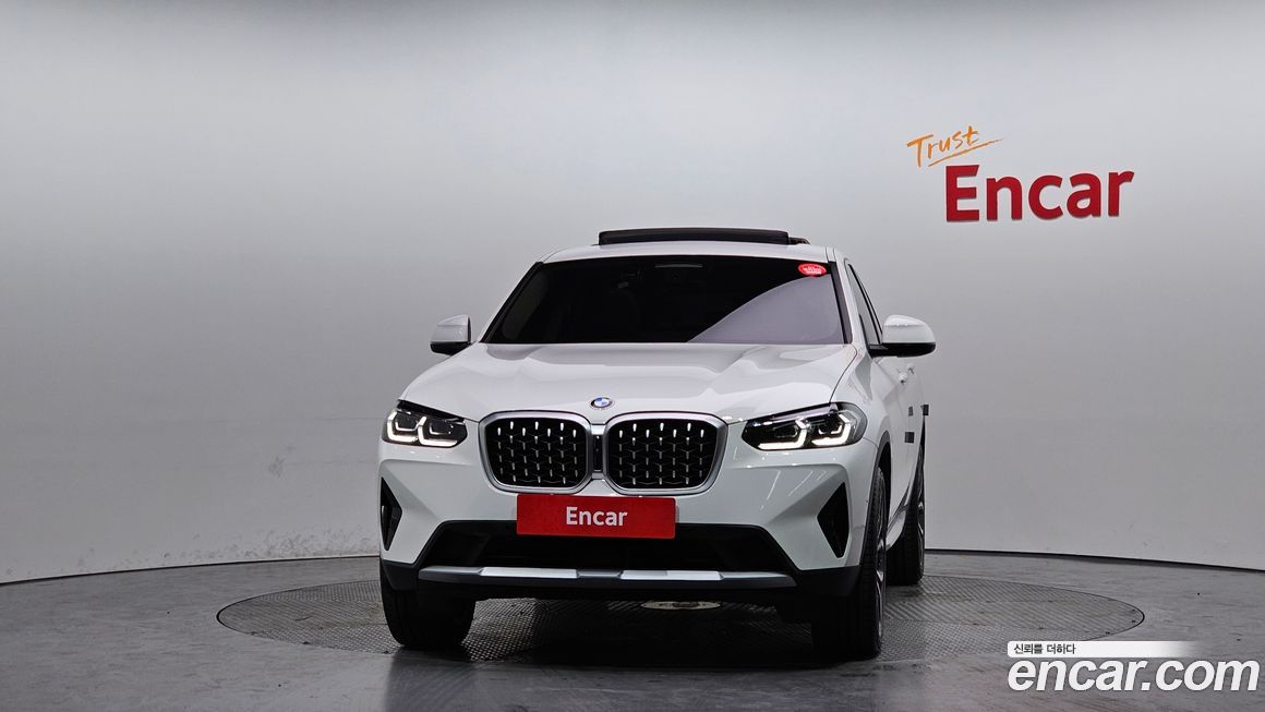 BMW X4 xDrive20i xLine, 2025