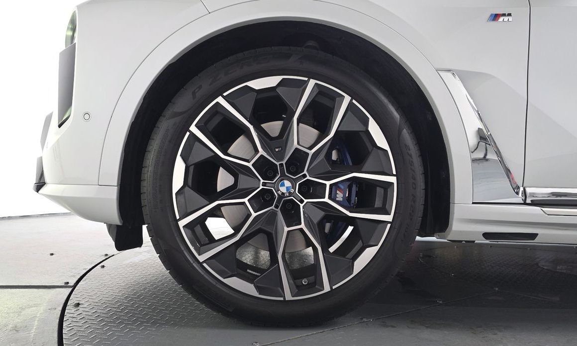 BMW X7 xDrive 40i M Sport 6STR, 2025