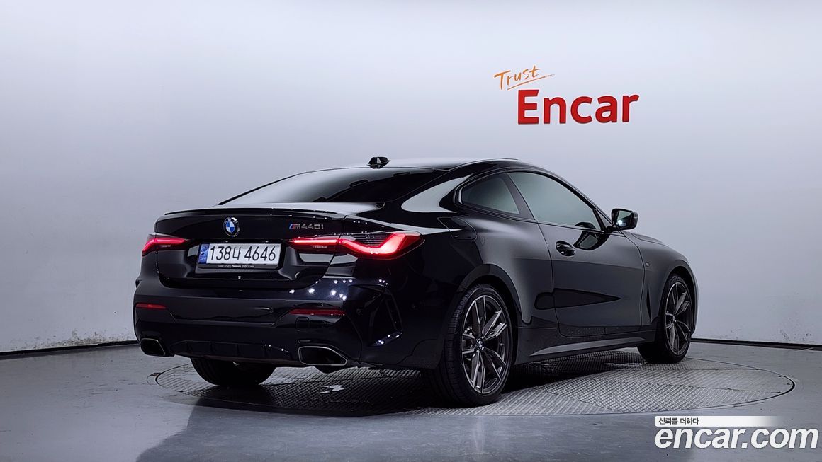 BMW 4-Series M440i xDrive Coupe, 2024