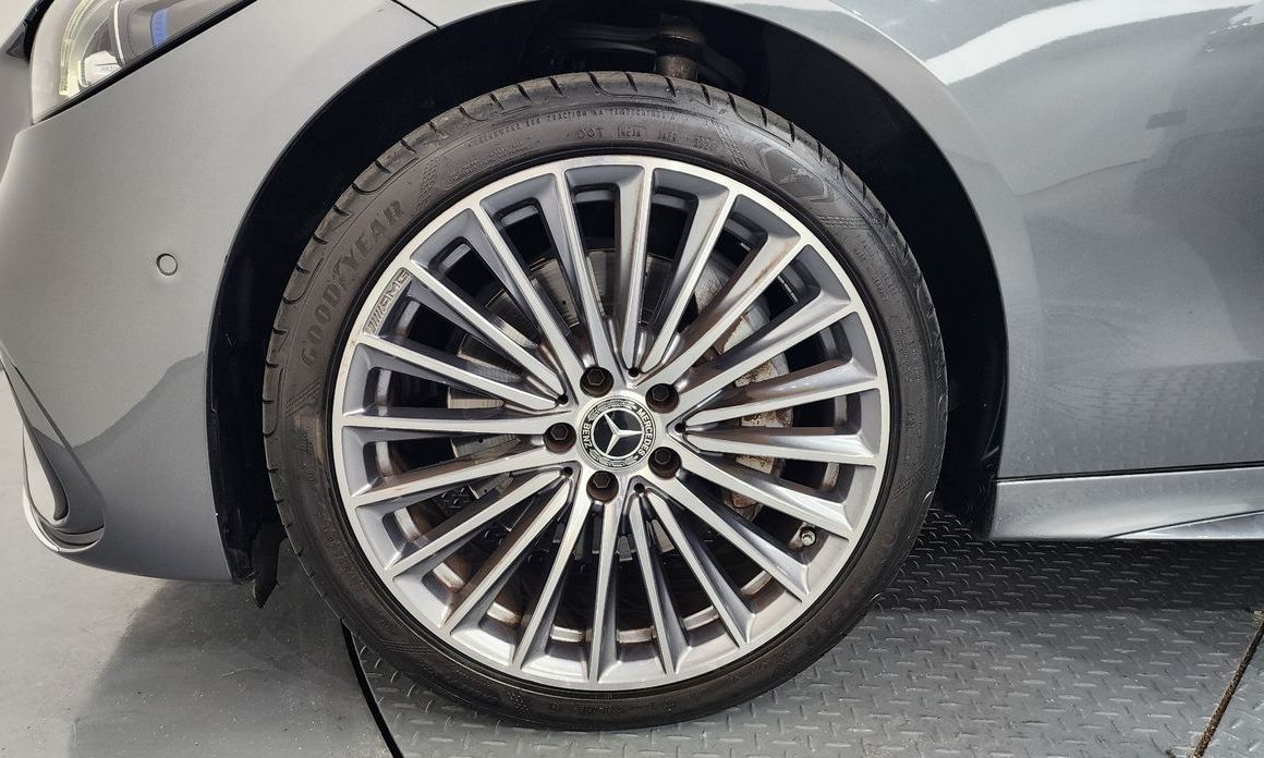 Mercedes-Benz C-Class C300 AMG Line, 2022