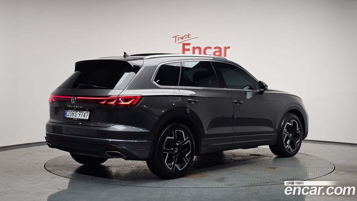 Volkswagen Touareg 3.0 TDI Prestige, 2024