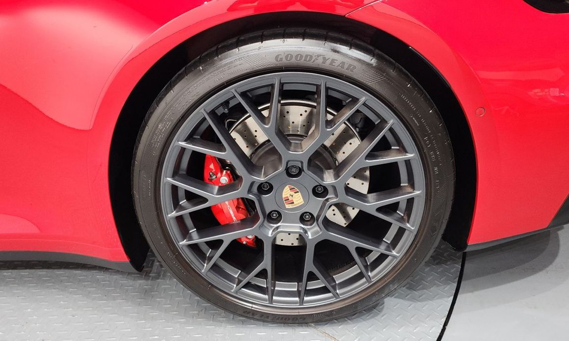 Porsche 911 Carrera GTS Cabriolet, 2025