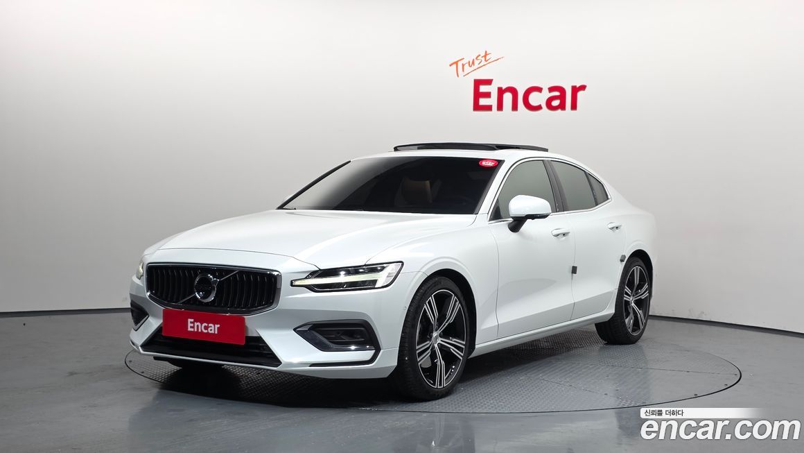 Volvo S60 B5 Inscription, 2022
