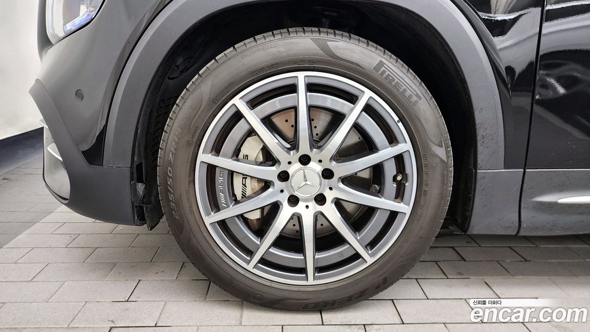 Mercedes-Benz GLB-Class AMG GLB35 4MATIC, 2023