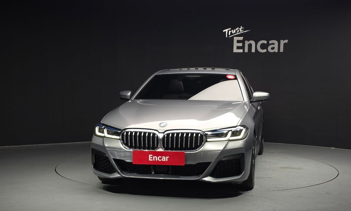 BMW 5-Series 530i M Sport Package, 2023
