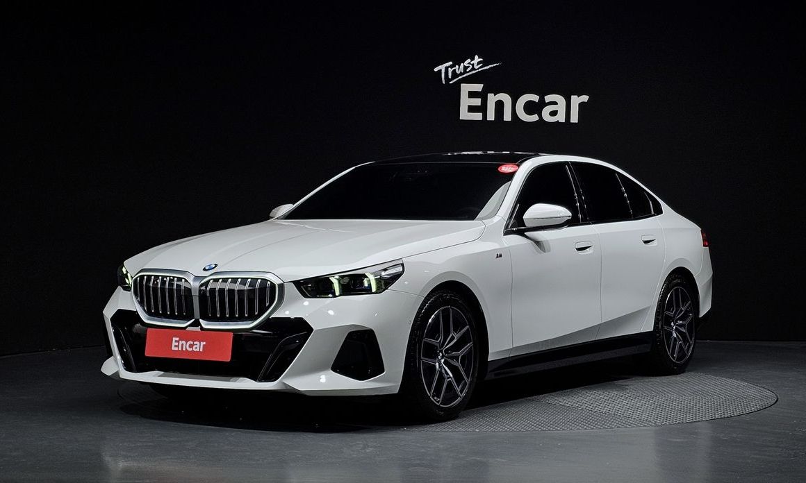 BMW 5-Series 520i M Sport, 2024