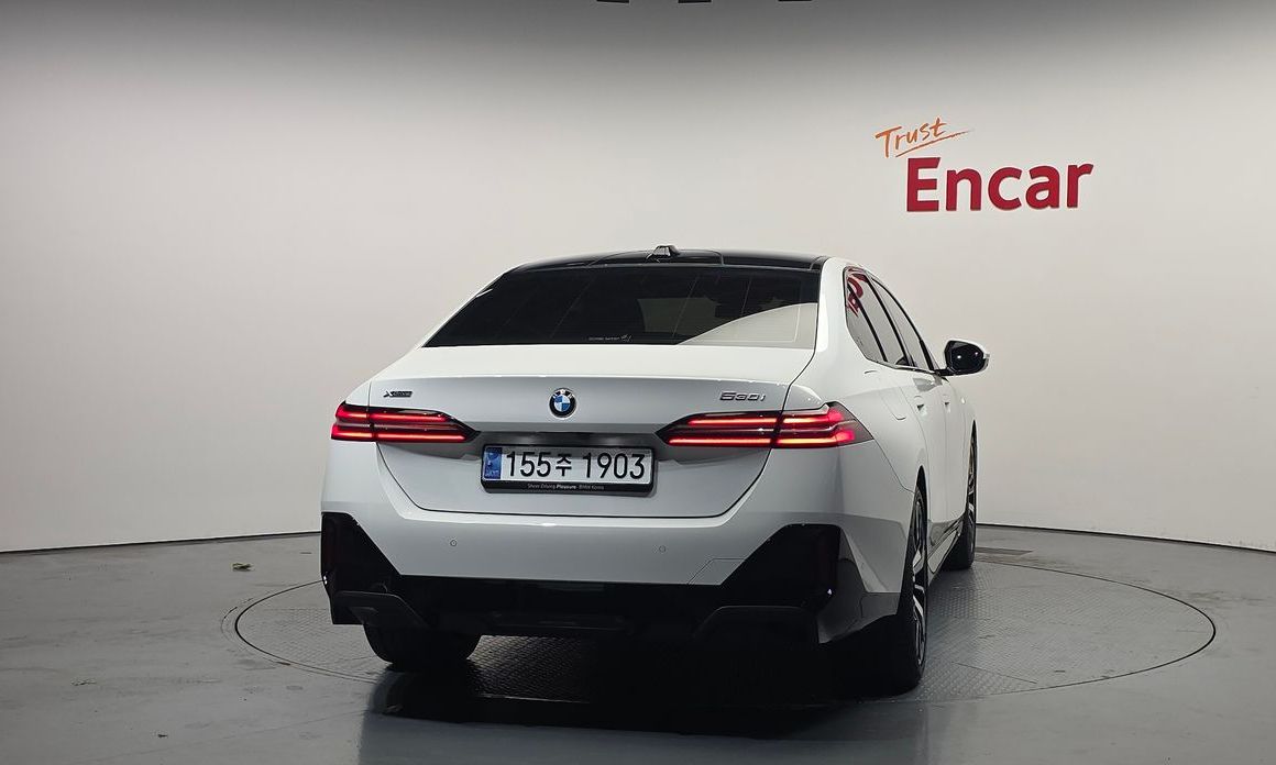 BMW 5-Series 530i xDrive M Sport, 2024