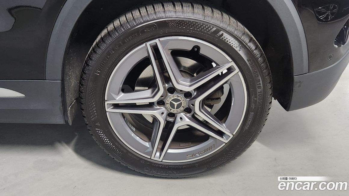 Mercedes-Benz GLA-Class GLA250 4MATIC, 2023
