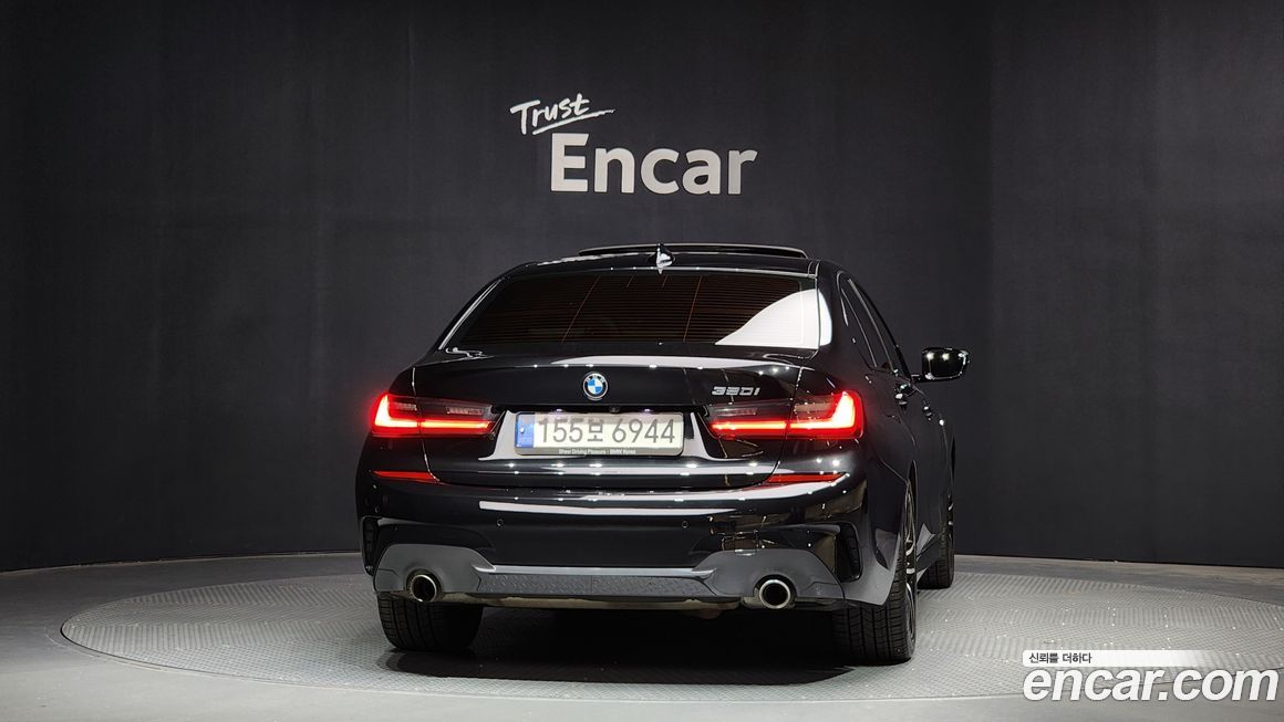 BMW 3-Series 320i M Sport, 2022