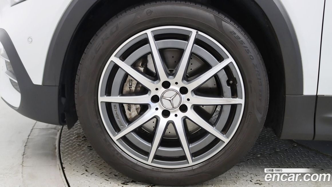 Mercedes-Benz GLB-Class AMG GLB35 4MATIC, 2023