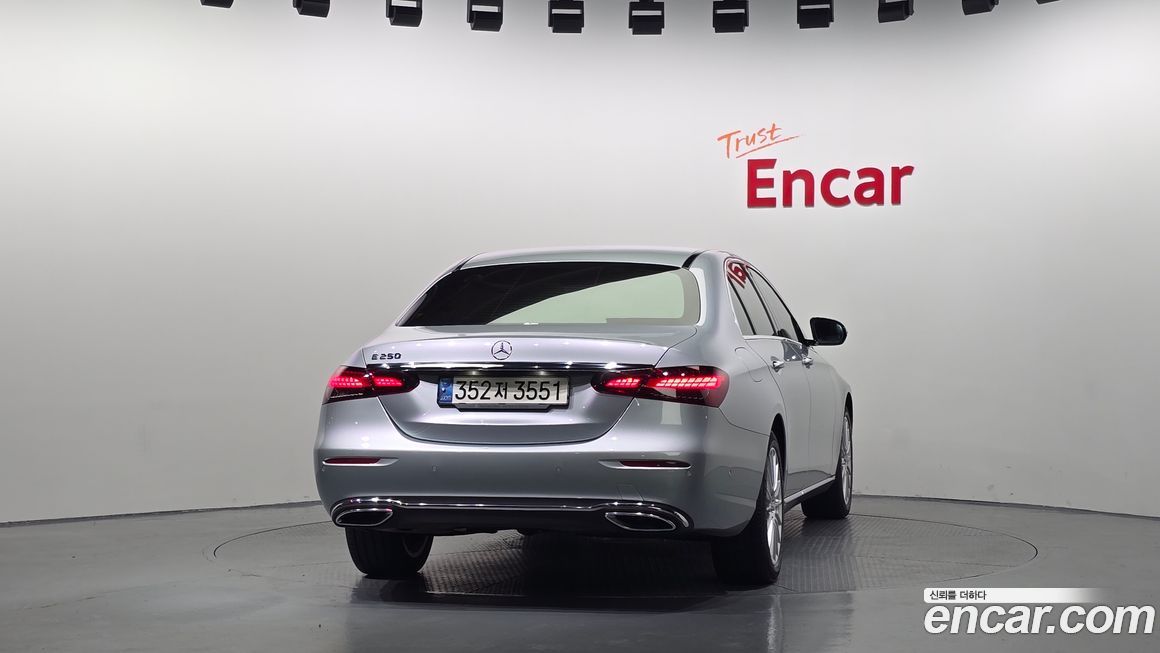 Mercedes-Benz E-Class E250 Exclusive, 2022