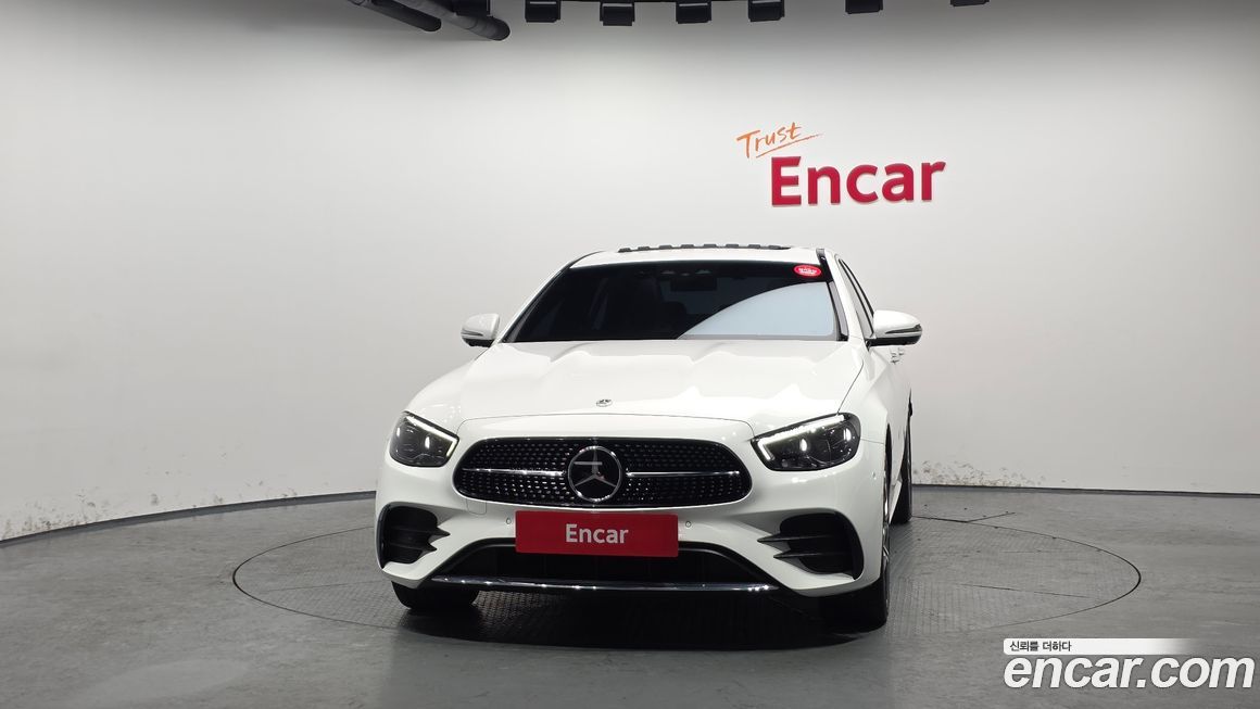 Mercedes-Benz E-Class E220d 4MATIC AMG Line, 2022