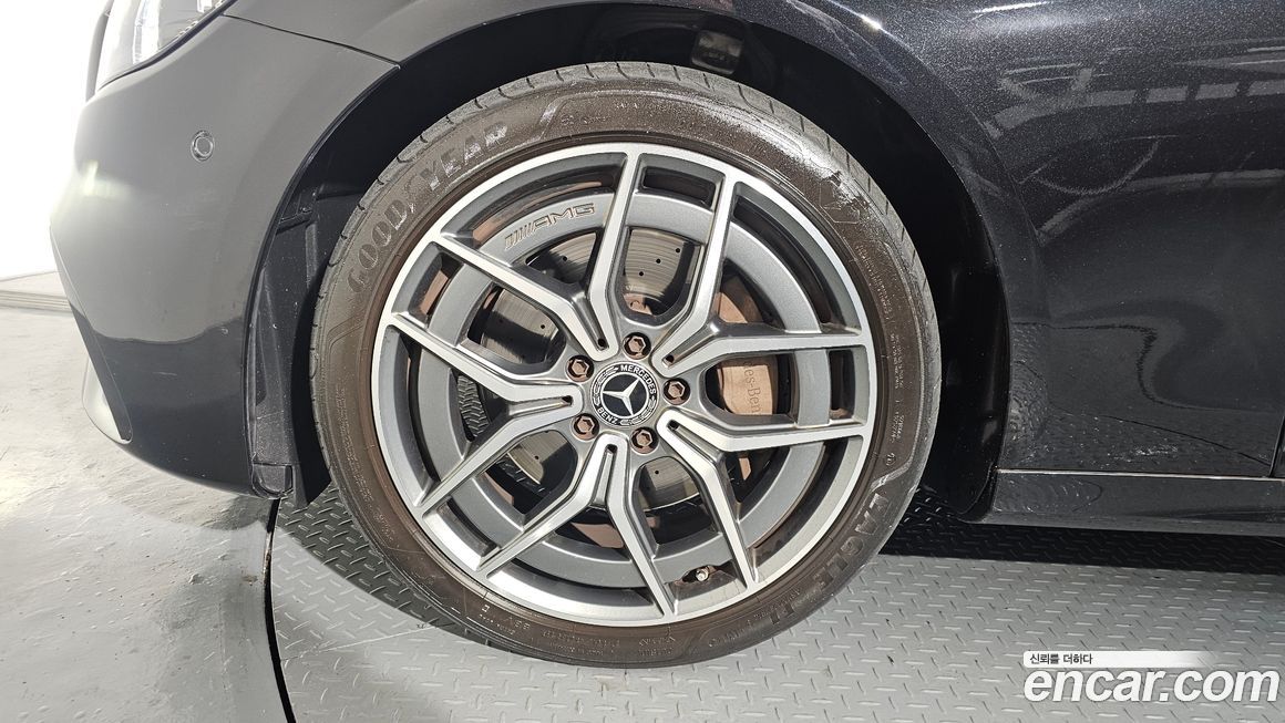 Mercedes-Benz E-Class E220d 4MATIC AMG Line, 2023