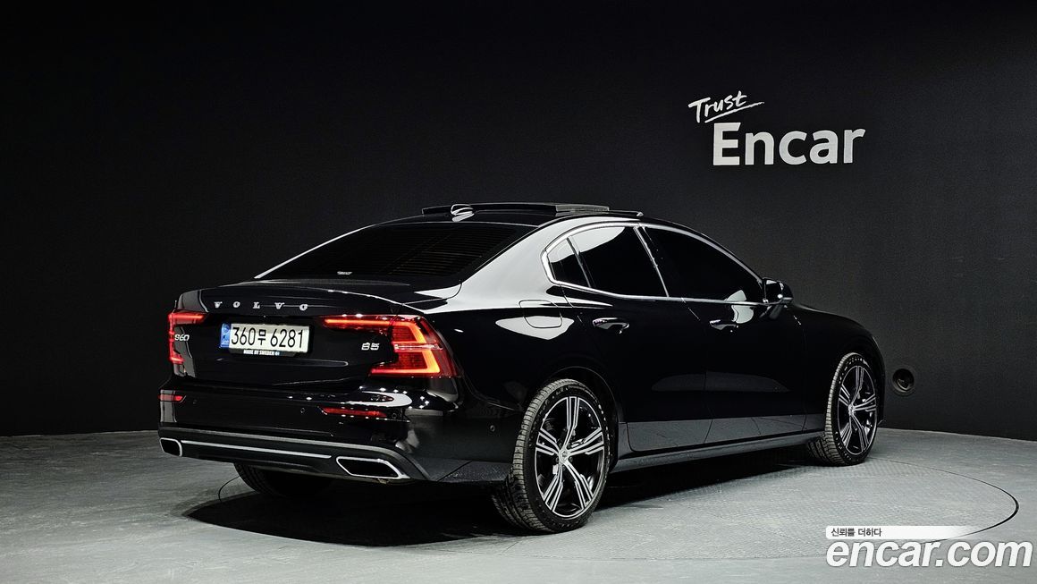 Volvo S60 B5 Inscription, 2022