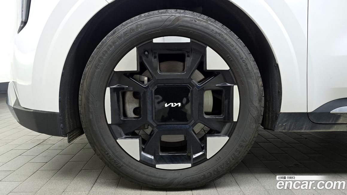 Kia Carnival 9-Seater Noblesse, 2024